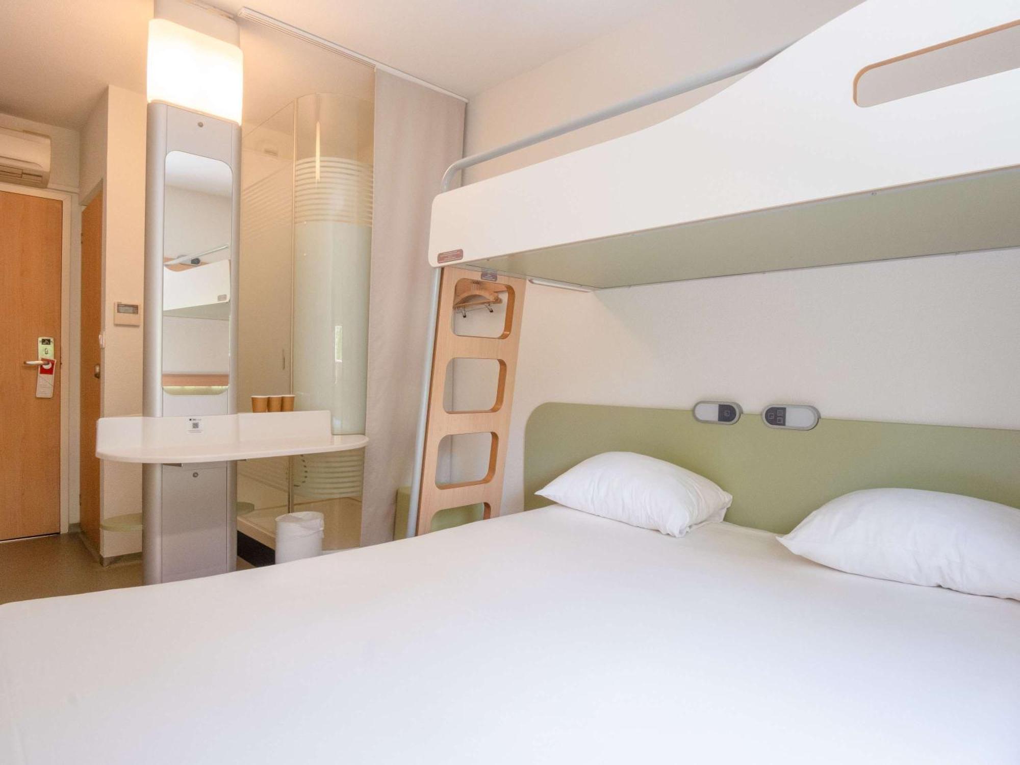 Ibis Budget Montauban Les Chaumes Exterior foto