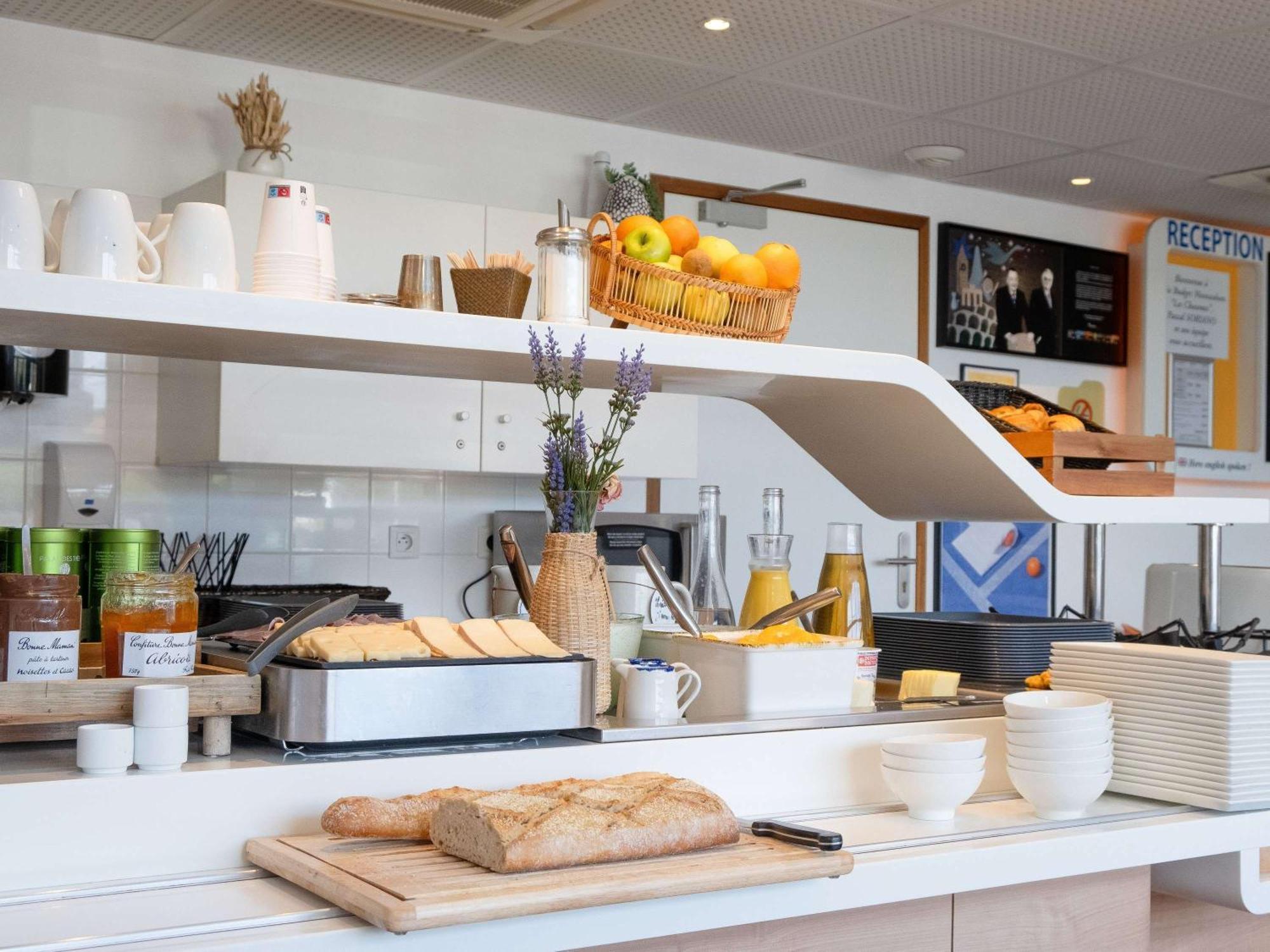 Ibis Budget Montauban Les Chaumes Exterior foto