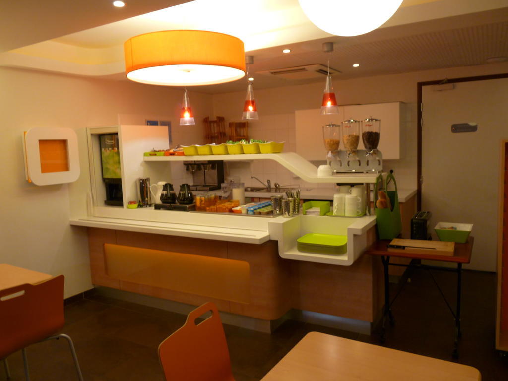 Ibis Budget Montauban Les Chaumes Exterior foto